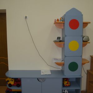 Стеллаж для игрушек прямой. Мебель для детского сада в Калининграде