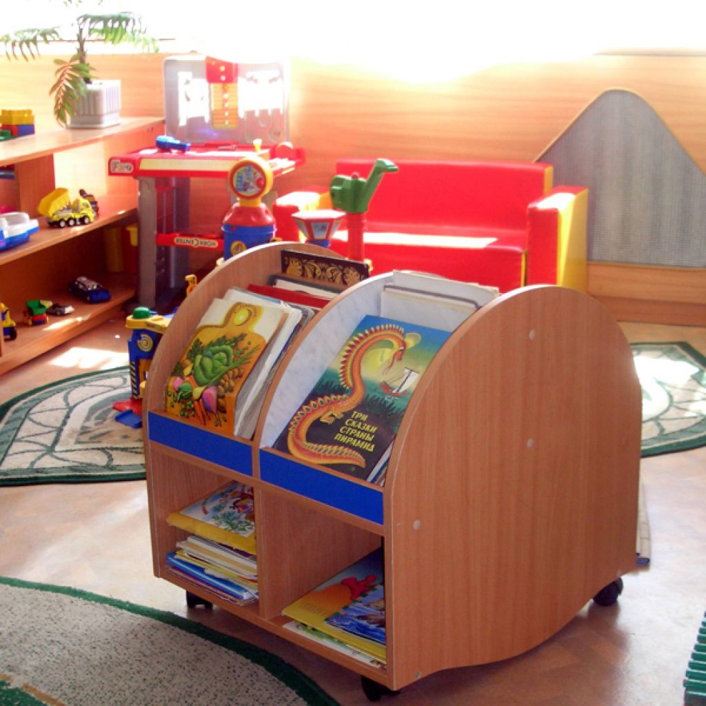 Мебель в ясли. Мебель для детского сада. Мебель для детского садика. Модули для детского сада. Трансформируемая мебель в детском саду.